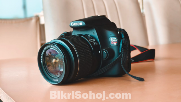 Canon ‌REBEL 5T